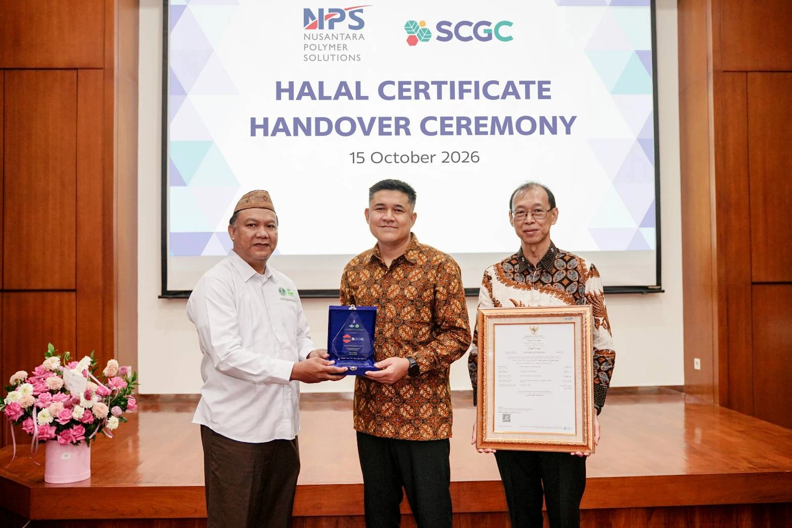 01 Halal Cert Handover Main 1